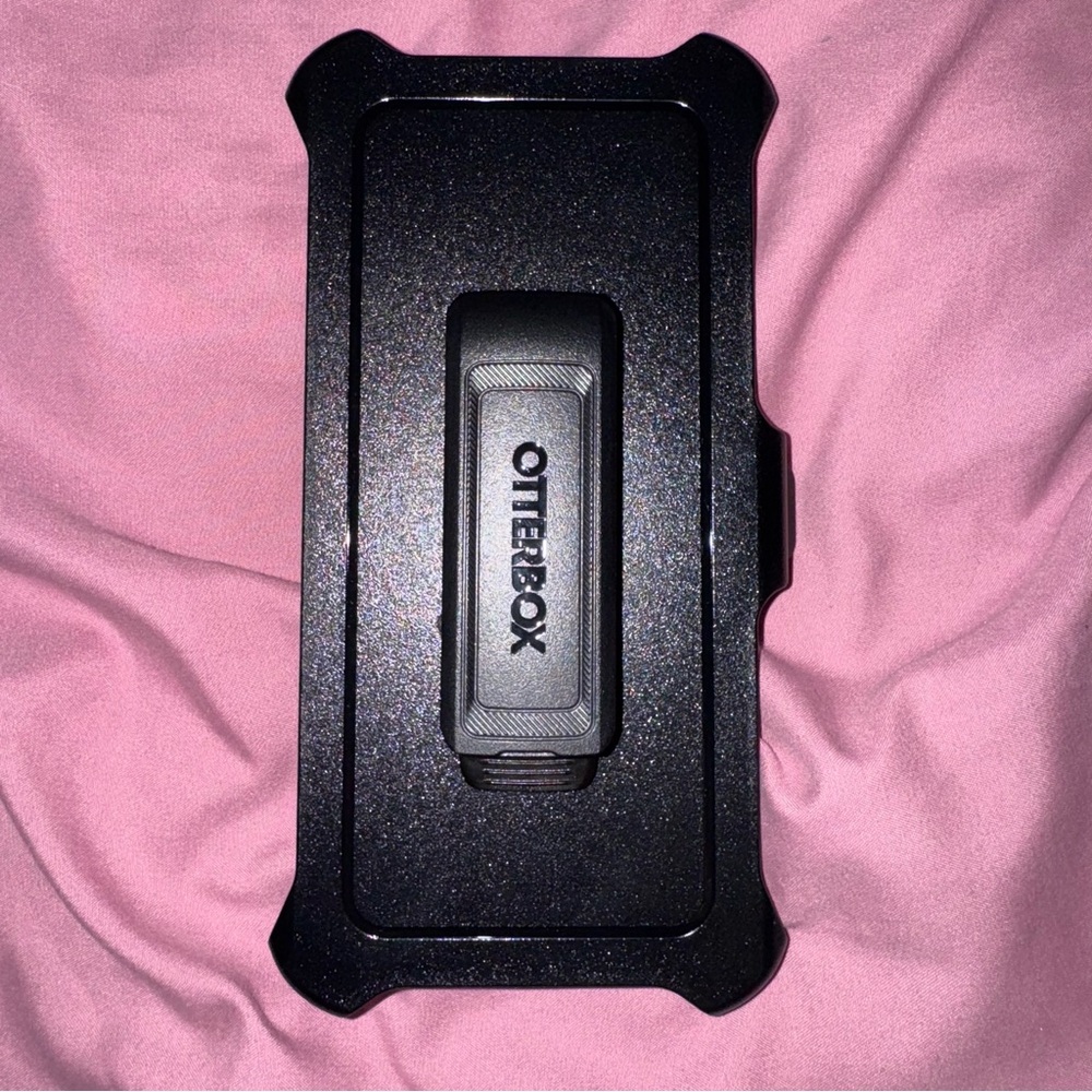 OtterBox IPhone 15 Pro Max Black Phone Belt Clip🆕